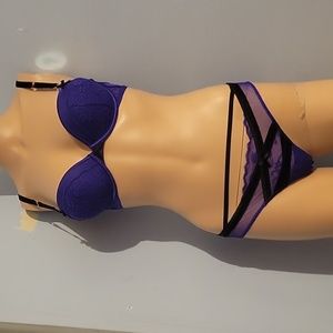 ❤️ NWOT RARE VS VERY SEXY 2 PEICE SET 32C